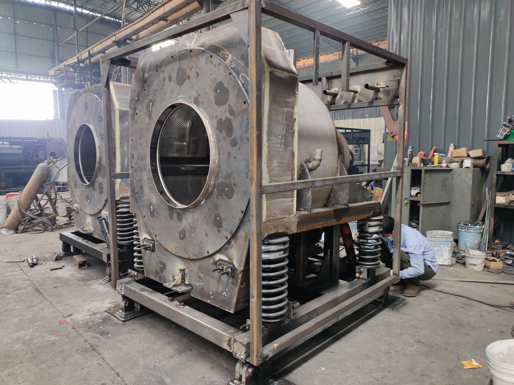 Factory Workwear Washing Solution: Application of Industrial Washing Machines(图1) Factory Workwear Washing Solution: Application of Industrial Washing Machines(图1)